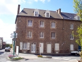 Maison de type immeuble, 20, 22 rue Jean-Marie Savatte ; 2 rue Ernest Herclat (Cancale)