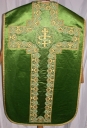 Ornement vert 2 : chasuble, bourse de corporal, étole, manipule, voile de calice
