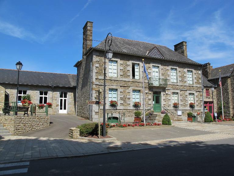 Mairie (Saint-Ouen-la-Rouërie fusionnée en Val-Couesnon en 2019)
