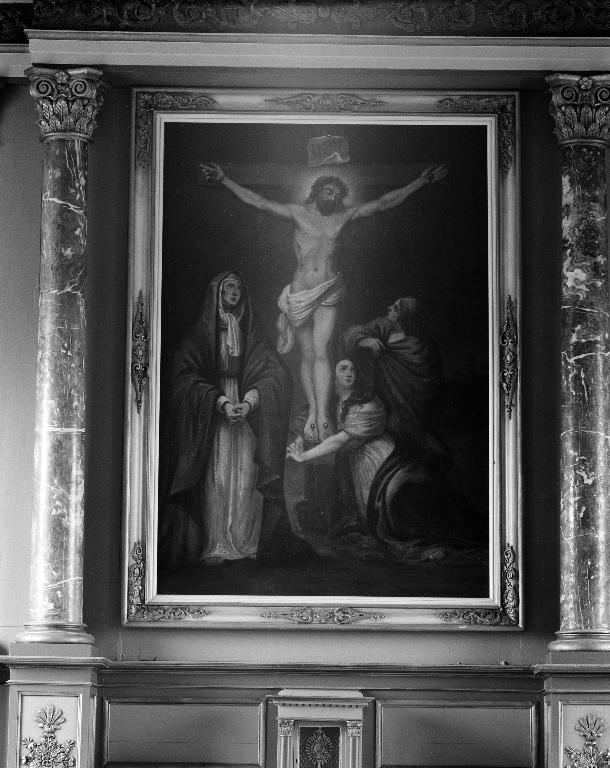 Tableau d'autel : Calvaire avec Marie-Madeleine, ancien prieuré de Lochrist an Izelvet (Plounévez-Lochrist)