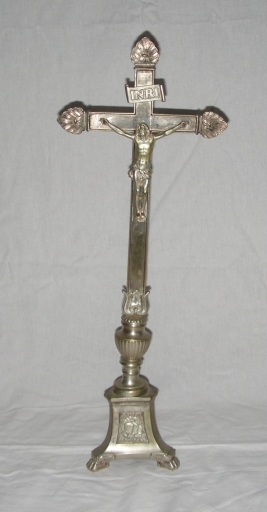 Croix d'autel 1