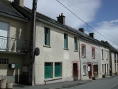 Alignement de maisons, 16-18-20 rue du Commerce (La Chapelle-Thouarault)