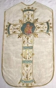 Ornement blanc 1 : chasuble, étole, voile de calice