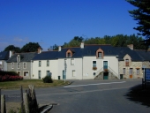 Alignement de maisons, rue Saint-Mélaine, rue des Forges (Lieuron)