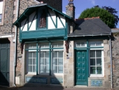 Les hôtels de voyageurs et les magasins de commerce sur la commune de Saint-Quay-Portrieux