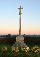Croix de chemin, au nord de Bertu (Mantallot)