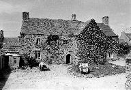 Manoir aujourd'hui ferme, l'Île en Gall (Plouescat)