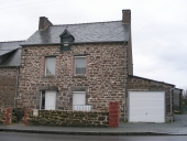 Maison, 19 rue de la Poste (Miniac-Morvan)