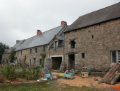 Alignement de logis de ferme, la Pierrais (Dingé)