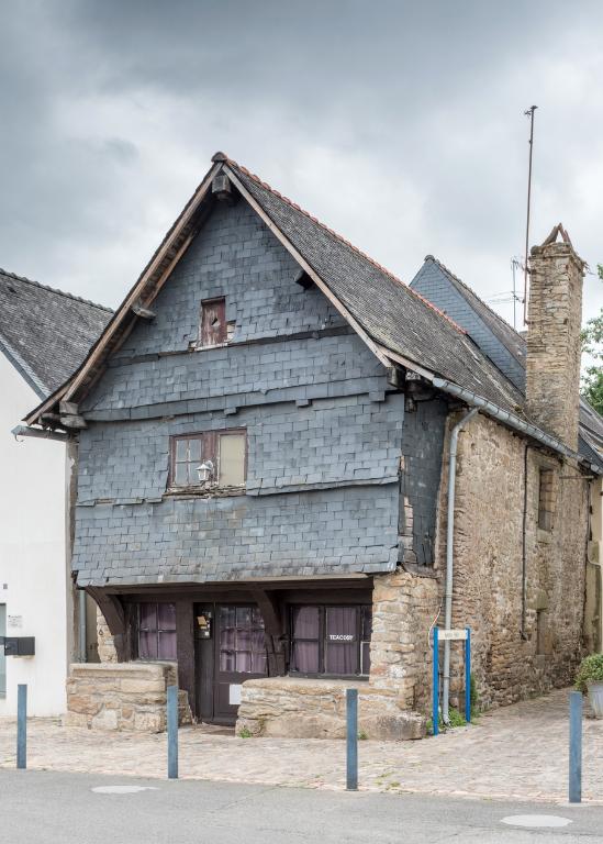 Maison, 15 place Saint Michel (Quimperlé)