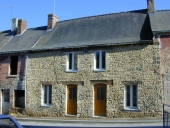 Maison, 10 rue Général Leclerc (Domalain)