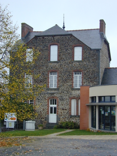 École Saint-Anne, 4 rue Ambroise Paré (Argentré-du-Plessis)