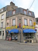 Maison, 2 place Cabello ; rue Saint-Patern (Vannes)