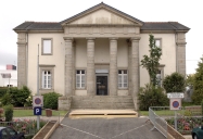 Tribunal d'Instance, rue de Moncontour (Loudéac)