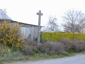 Croix de chemin, la Basse-Cour (Cuguen)