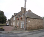Maison, rue de la Croix-Jolivet ; rue des Tilleuls, la Croix-Jolivet (Créhen)
