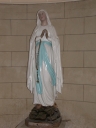 Statue sur socle : Vierge, dite Notre-Dame de Lourdes