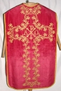 Ornement rouge 2 : chasuble, étole