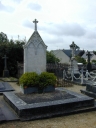 Tombeau des familles Buot et Lotelier, cimetière (Saint-Briac-sur-Mer)