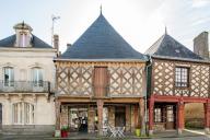 Maison à porche, 12 rue d'Anjou (La Guerche-de-Bretagne)