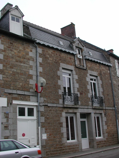Maison, 9 rue Saint Nicolas (Sens-de-Bretagne)