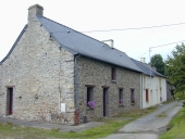 Alignement de quatre logis, la Gouannière (Maxent)