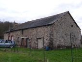 Alignement d'une maison et d'une ferme, le Plessix (Orgères)