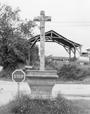 Les croix monumentales de la commune de Lanouée (fusionnée en Forges de Lanouée en 2019)