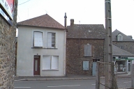 Maison, 3 rue Pierre du Colombier (Livré-sur-Changeon)