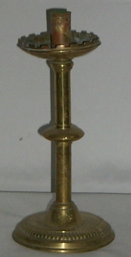 Paire de chandeliers d'acolyte