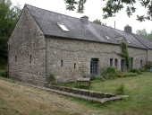 Moulin à farine de la Lande, actuellement maison (Ploeuc-sur-Lié fusionnée en Ploeuc-L'Hermitage en 2016)