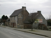 Ferme, actuellement maison, 31 rue du Général Leclerc (Saint-Pierre-de-Plesguen fusionnée en Mesnil-Roc'h en 2019)