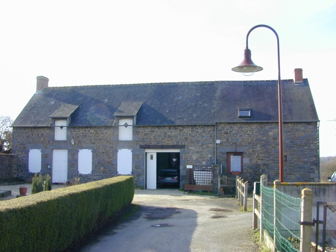 Ferme, bourg (Meillac)