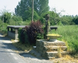 Lavoir, rue du Douët-des-Roches (Epiniac)