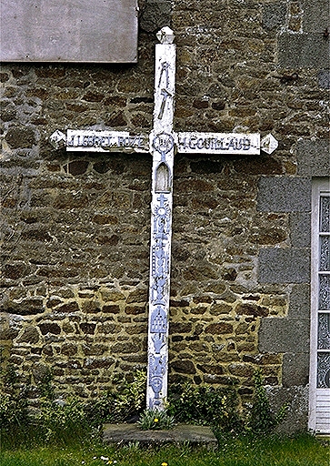 Croix de chemin, la Croix de Bois (Baguer-Morvan)