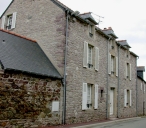 Maison, place de l'Eglise (Plévenon)