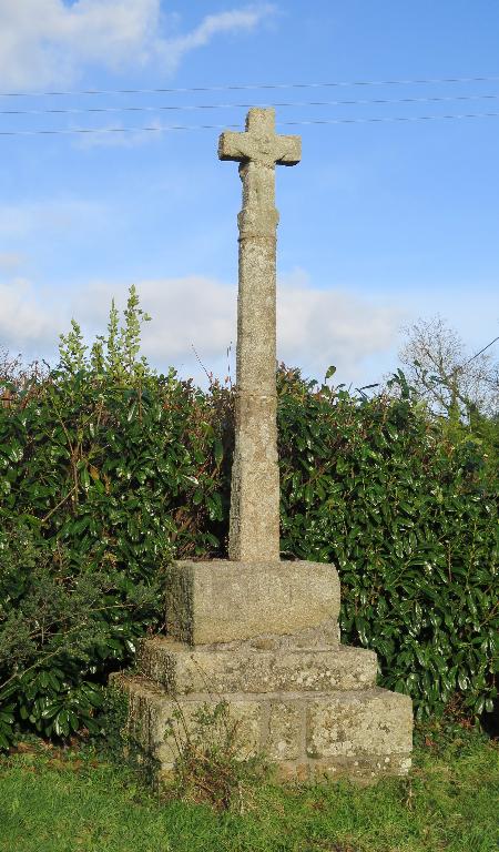 Croix de Kerhuel (Kermaria-Sulard)