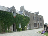 Ferme, 9,11 cour de la Moinerie (Saint-Père-Marc-en-Poulet)