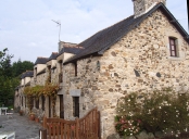 Maisons, alignement de deux logis, les Ruettes (Créhen)