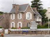 Maison, rue du Commandant Le Conniat, Kerity (Paimpol)