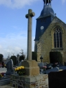 Croix de cimetièreplace Saint-Médard ; rue Pierre de Langle (Torcé)