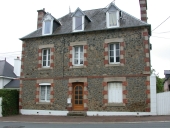 Maison, 5 rue A. Bernard (Plouha)