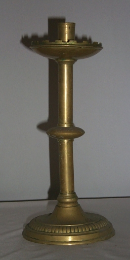 Paire de chandeliers d'acolyte