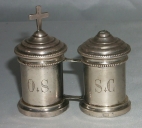 Ampoule à huile sainte, ampoule à saint chrême dans leur boîte