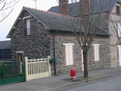 Maison, 23 rue Alexis Garnier (Châteaugiron)