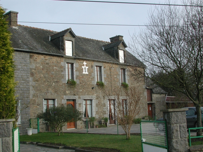 Maison, Croix Blanche (Bonnemain)