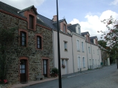 Alignement de maisons, place des Ormeaux, Brain-sur-Vilaine (La Chapelle-de-Brain)