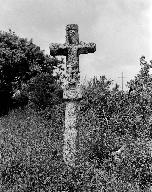 Croix de chemin, Kerguélen (Plounévez-Lochrist)