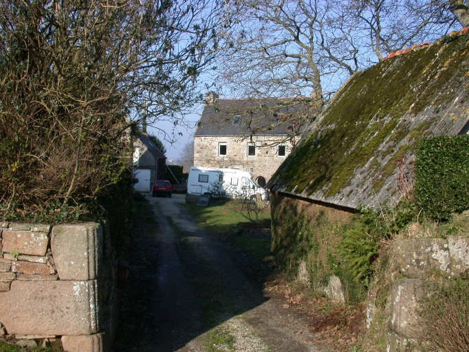 Ferme, rue de Crec'h-Quillé (Saint-Quay-Perros)