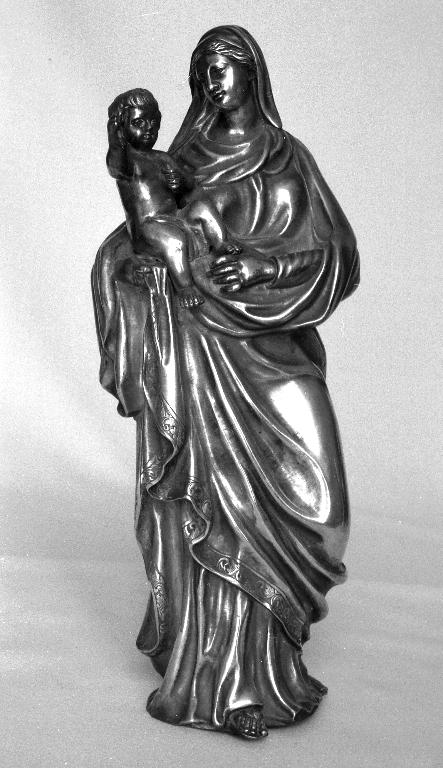 Statuette 2 : Vierge à l'Enfant, église paroissiale Saint-Pierre (Plounévez-Lochrist)